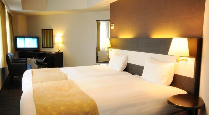 E Hotel Higashi Shinjuku