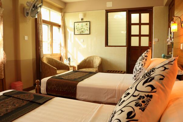 Royal City Hotel