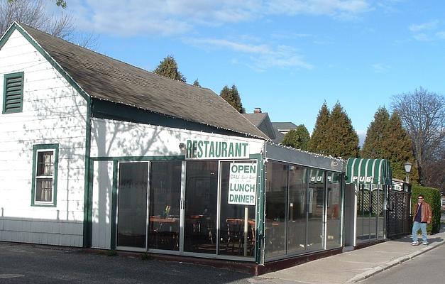 Fellingham's Restaurant Sports Bar