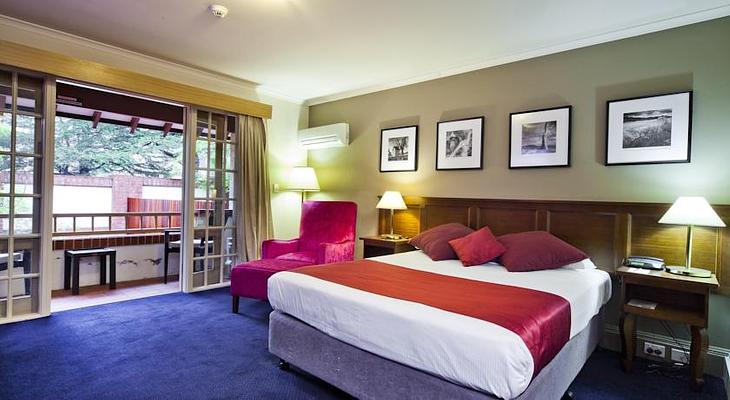 Mercure Canberra