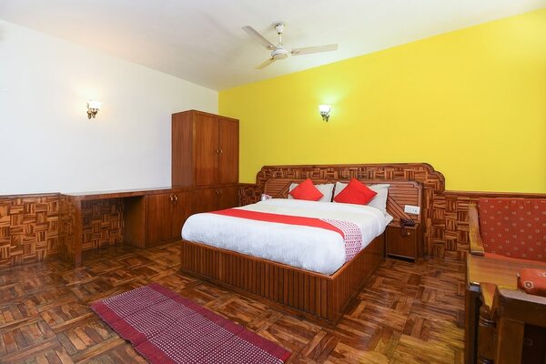 Hotel Rajhans Manali