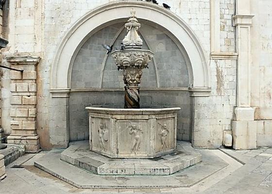 Little Onofrio Fountain