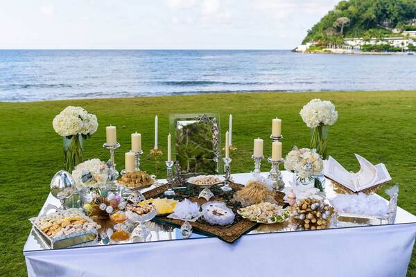 Round Hill Dining