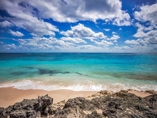 The Loren at Pink Beach