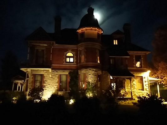 Roberts Mansion Inn & Events