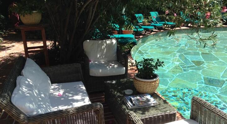 El Vino Hotel & Suites