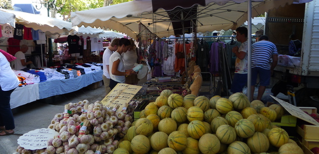 Place des Lices Market