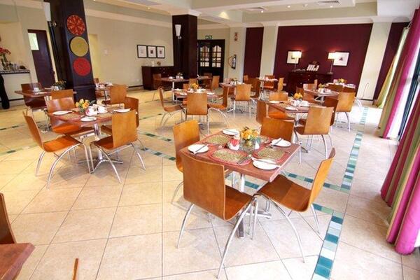 Cresta President Hotel