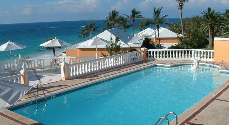 Coco Reef Bermuda - Coco Reef pool and beach day passes are back