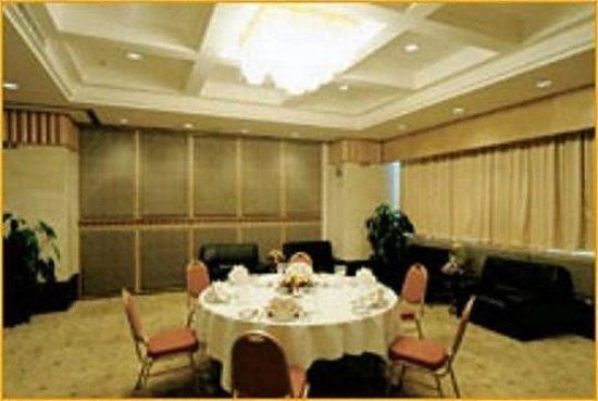 Trade-Point Hotel