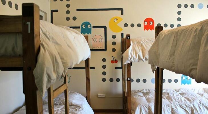 Break Point Hostel