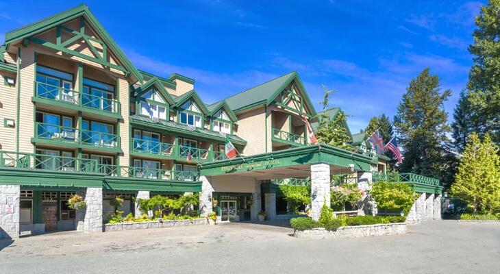 Pinnacle Hotel Whistler