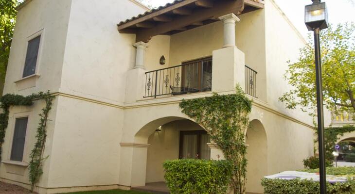 Los Abrigados Resort and Spa