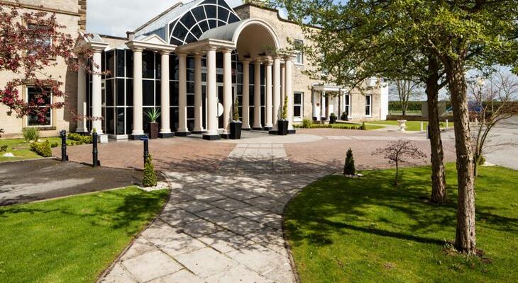 Mercure York Fairfield Manor Hotel