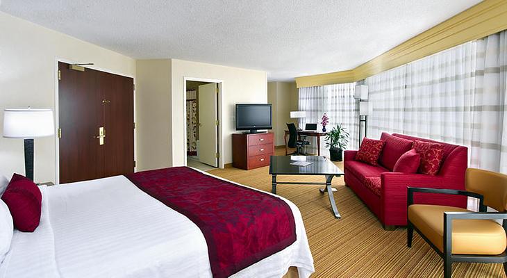 Courtyard by Marriott Charlotte City Center