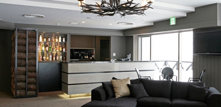 The Ridge Hotel & Apartments