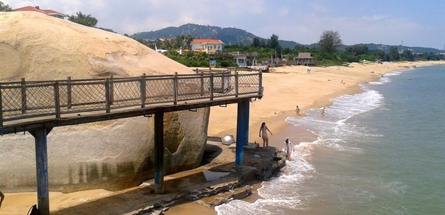 Baicheng Beach
