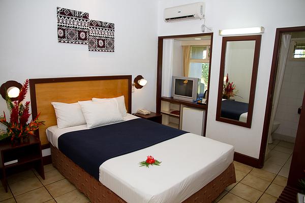 Tanoa Skylodge Hotel