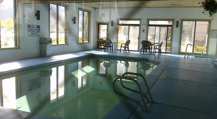 Super 8 by Wyndham S Jordan/Sandy/Slc Area