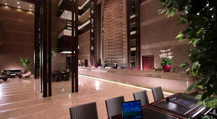 Regal Riverside Hotel