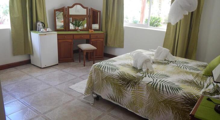 Le Chevalier Bay Guesthouse