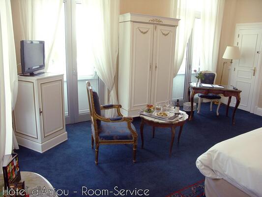 Oceania Hotel D'anjou****