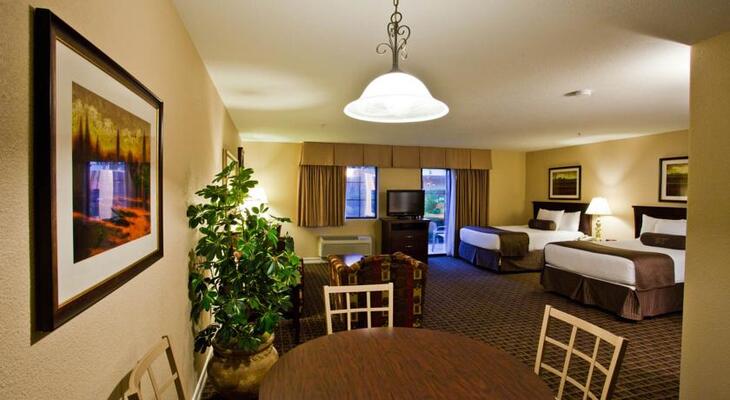 Tuscany Suites & Casino