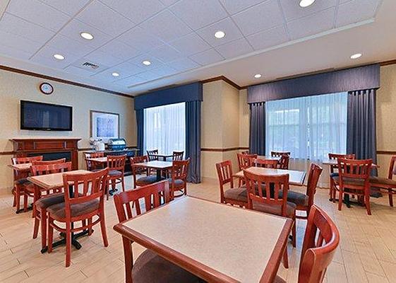 Comfort Inn & Suites Virginia Beach-Norfolk Airport