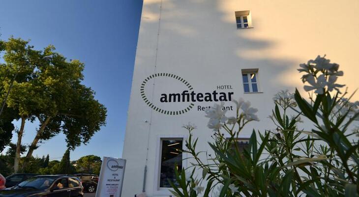 Amfiteatar Hotel