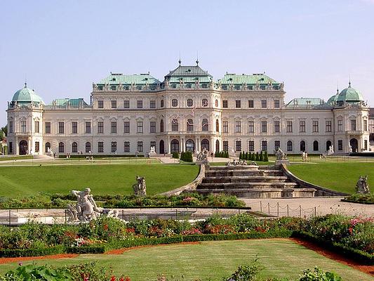 Schonbrunn Palace vs Belvedere Museum