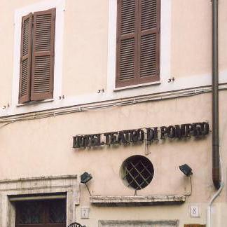 Hotel Teatro di Pompeo