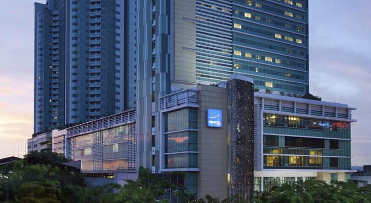 Hotel Novotel Jakarta Gajah Mada