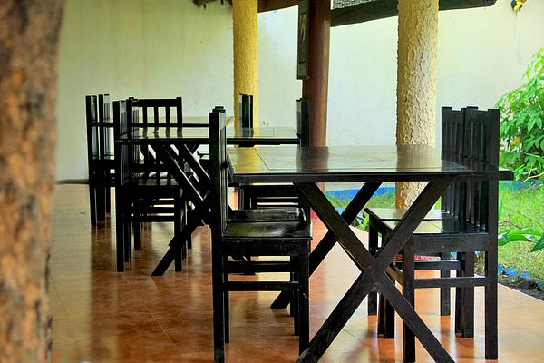 Nilaveli Crystal Blue Hotel