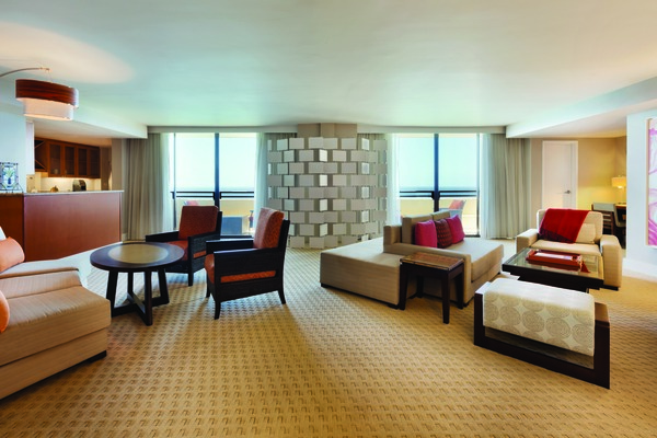 Hyatt Regency Waikiki Beach Resort And Spa