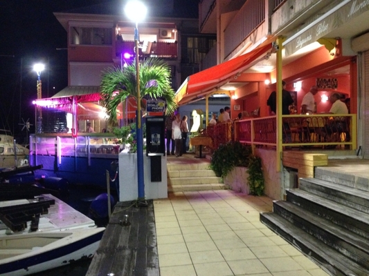 Le Tropicana