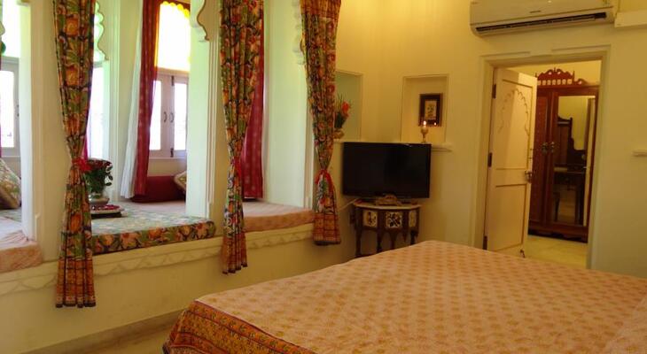 Jagat Niwas Palace Hotel