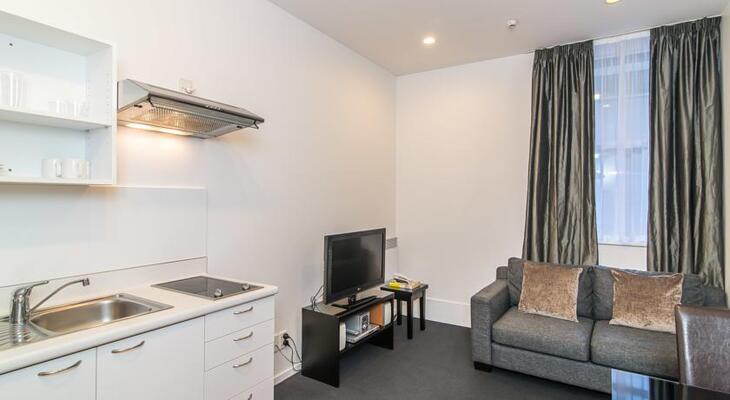 Gilmer Apartment Hotel