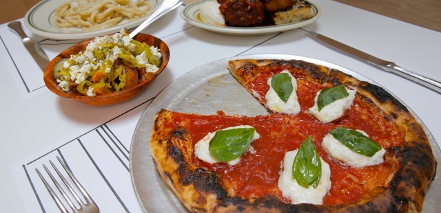 Jon & Vinny's