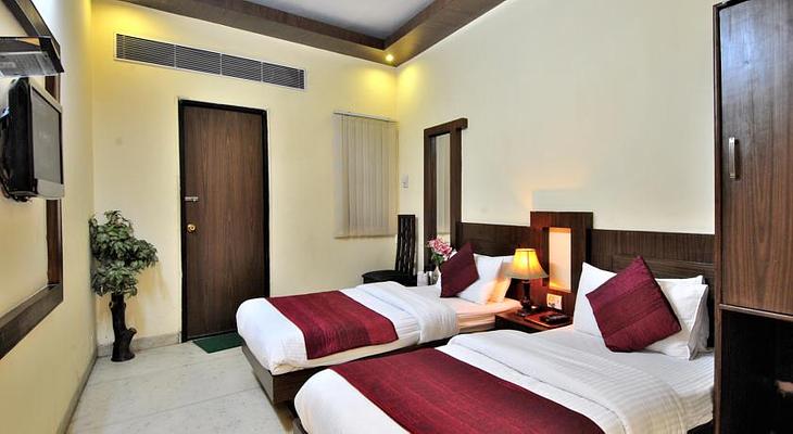 Hotel Gold Regency