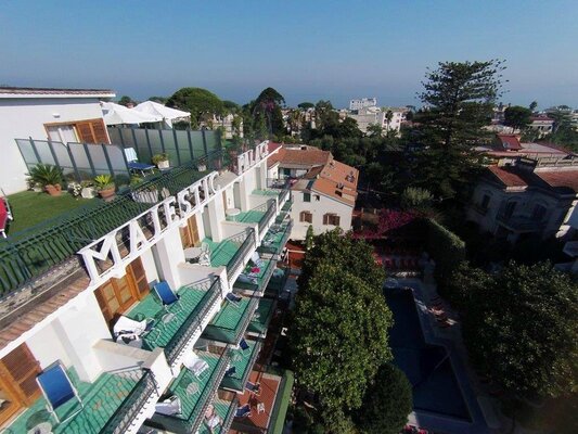 Majestic Palace Hotel
