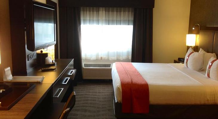 Hampton Inn Newark Airport