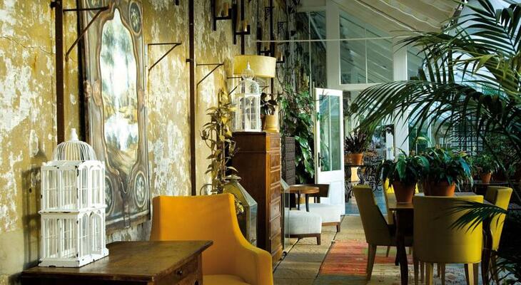 The Grove Hotel