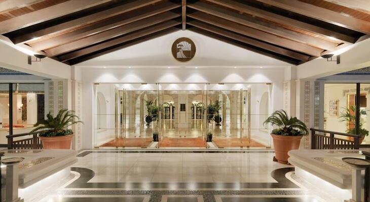 Pine Cliffs Resort