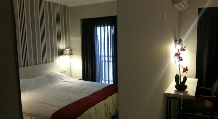 New Hotel Colon