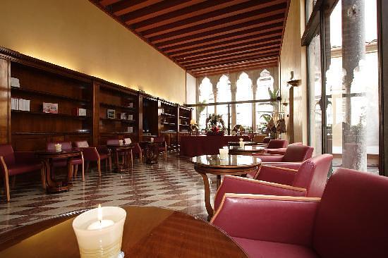 Hotel Dona Palace