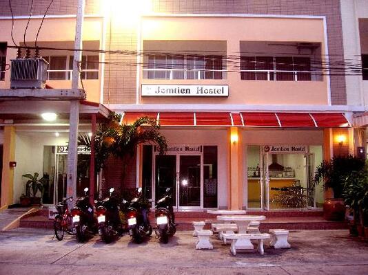 Jomtien Hostel Hotel