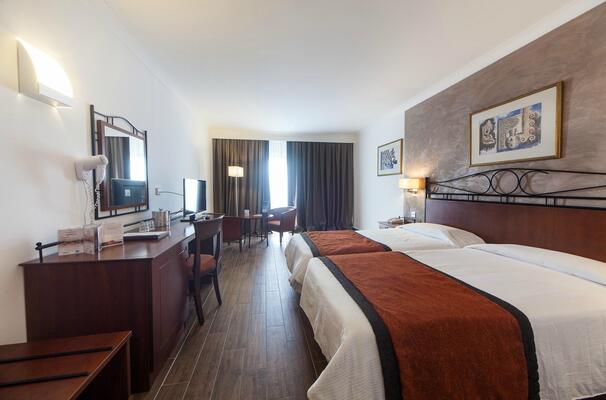 Golden Tulip Vivaldi Hotel