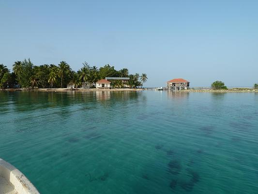 Reef's End Lodge