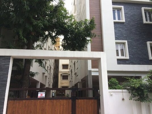 Beehive Hostel