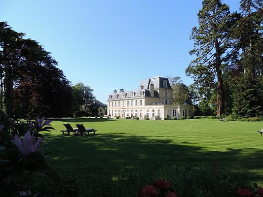 Chateau La Cheneviere